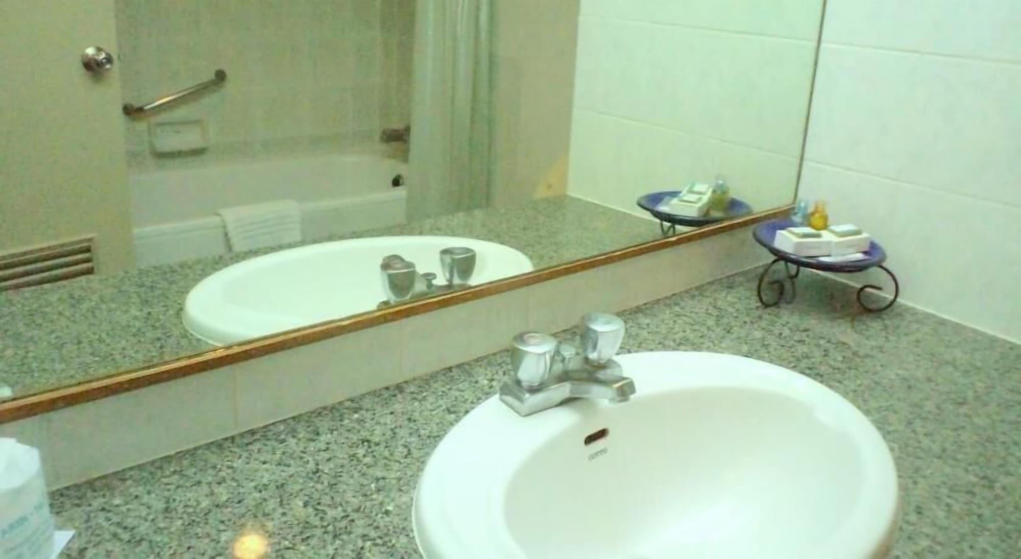 Tarin Hotel Chiang Mai Eksteriør billede
