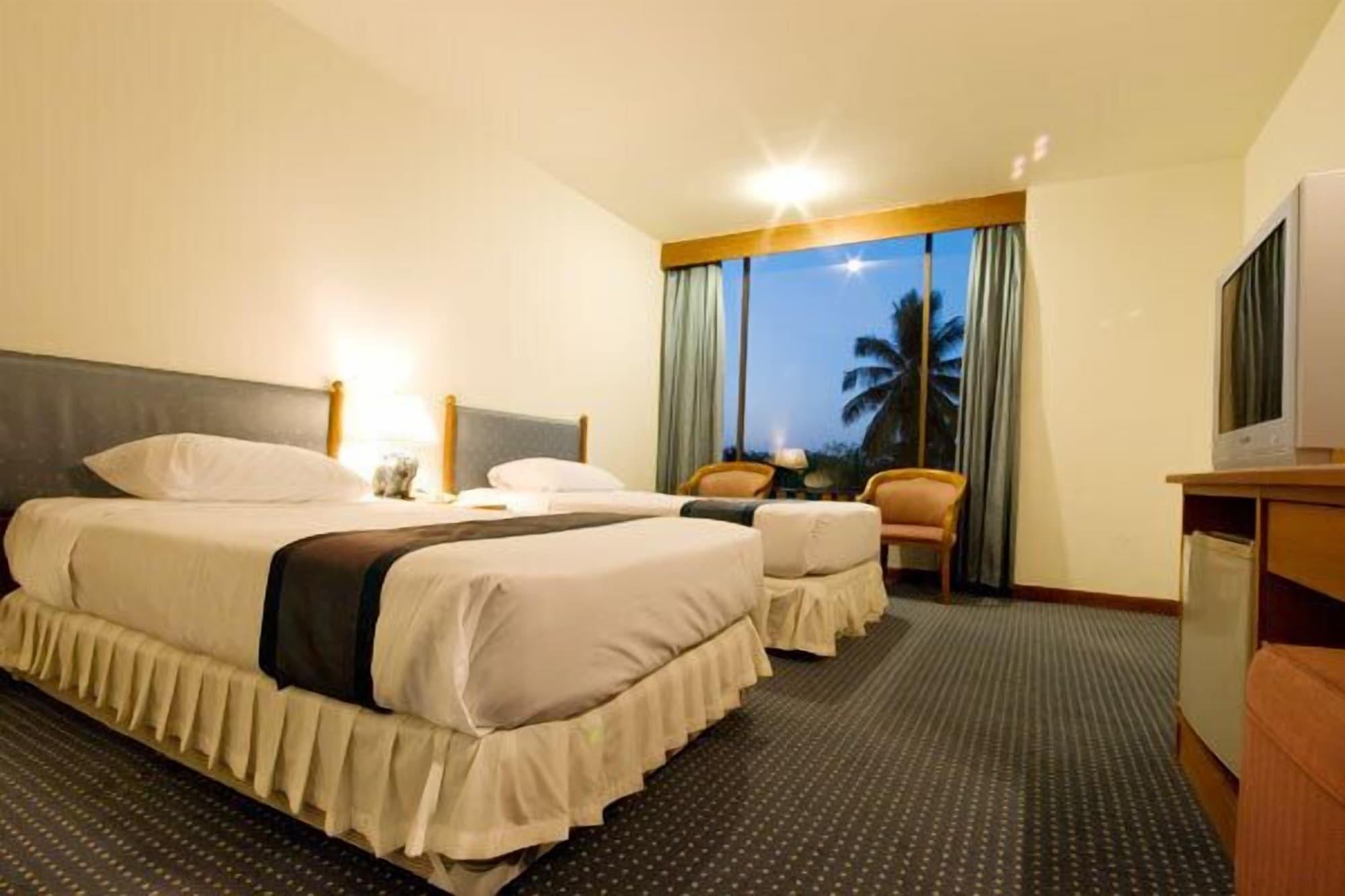 Tarin Hotel Chiang Mai Eksteriør billede