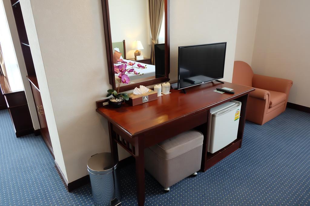 Tarin Hotel Chiang Mai Eksteriør billede